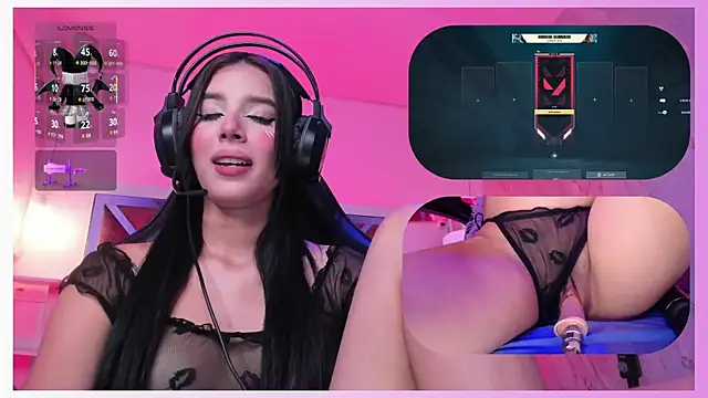 SweetieCloe  online show from June 3, 2026, 9:42 pm
