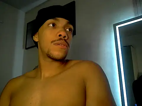 blackbaby101010 online show from June 5, 2026, 12:17 am