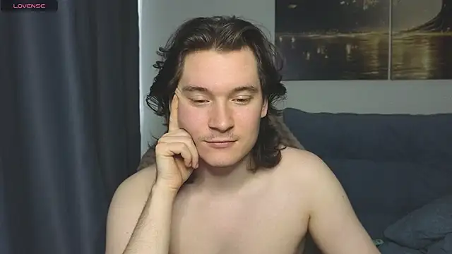 MoreRealAlex online show from July 29, 2026, 6:44 am