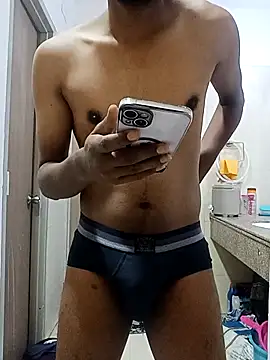 Snapshot of JerryJerome01 chatting on May 17, 2026, 4:03 pm JerryJerome01 online show from May 17, 2026, 4:03 pm