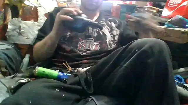 Snapshot of robeaulieu02 chatting on December 14, 2025, 8:02 pm robeaulieu02 online show from December 14, 2025, 8:02 pm