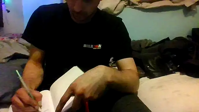 Snapshot of robeaulieu02 chatting on January 9, 2026, 10:40 am robeaulieu02 online show from January 9, 2026, 10:40 am