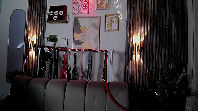 Naty slavedoll online show from May 21, 2026, 7:10 pm