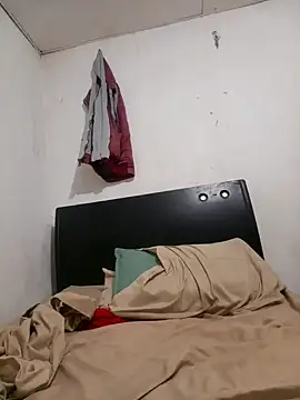 Boypolla11 online show from December 17, 2024, 7:07 am