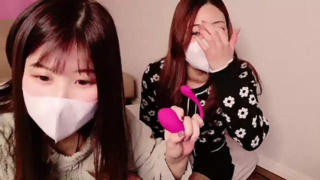 Snapshot of ManaMi-maru chatting on March 8, 2025, 9:50 am ManaMi-maru online show from March 8, 2025, 9:50 am