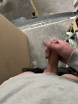 oneeight28 online show from April 20, 2026, 4:10 pm