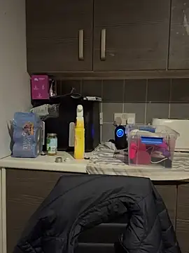 Snapshot of EvieRoseex chatting on December 6, 2024, 10:19 pm EvieRoseex online show from December 6, 2024, 10:19 pm