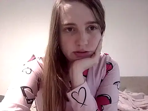 Snapshot of EvieRoseex chatting on April 2, 2026, 6:16 pm EvieRoseex online show from April 2, 2026, 6:16 pm