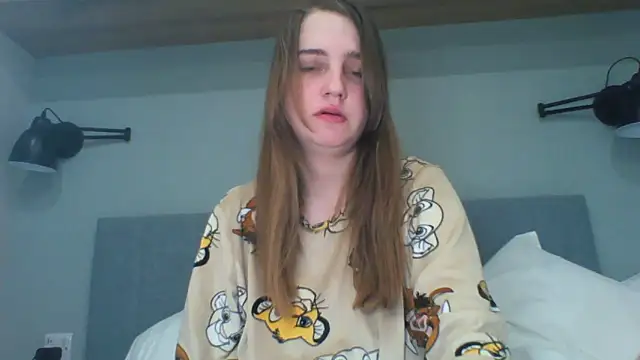 Snapshot of EvieRoseex chatting on April 16, 2026, 2:07 pm EvieRoseex online show from April 16, 2026, 2:07 pm