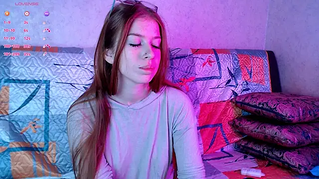 Snapshot of KatalinaAmore chatting on October 7, 2025, 3:20 pm KatalinaAmore online show from October 7, 2025, 3:20 pm