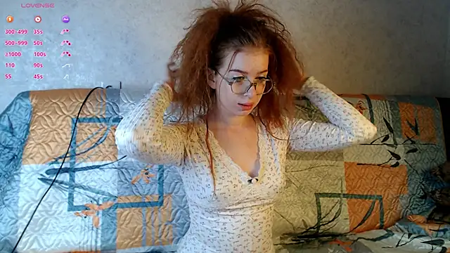 Snapshot of KatalinaAmore chatting on October 9, 2025, 4:05 pm KatalinaAmore online show from October 9, 2025, 4:05 pm