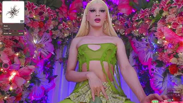 Snapshot of AlisonSharon chatting on January 17, 2026, 3:22 am AlisonSharon online show from January 17, 2026, 3:22 am