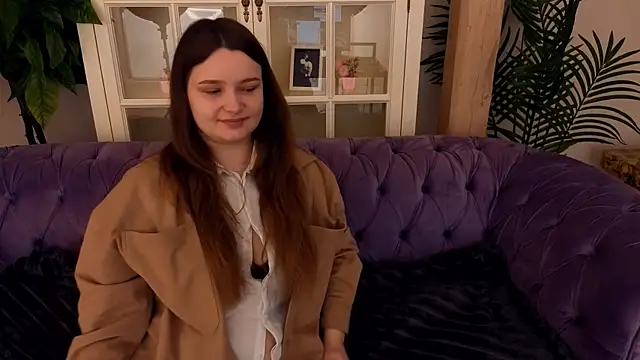 MagicPeachh  online show from March 30, 2026, 6:47 am