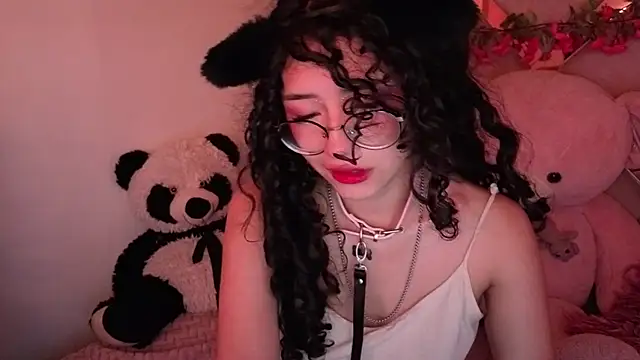 Snapshot of CherieCurl chatting on May 30, 2026, 3:31 pm CherieCurl online show from May 30, 2026, 3:31 pm