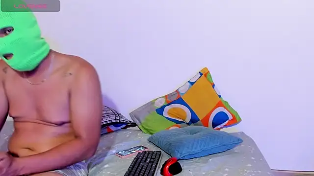 Snapshot of Lauren_Hills069 chatting on February 18, 2025, 4:26 am Lauren Hills069 online show from February 18, 2025, 4:26 am