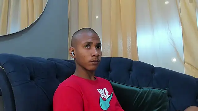 Snapshot of Ethan_Fox11 chatting on January 14, 2025, 1:49 pm Ethan Fox11 online show from January 14, 2025, 1:49 pm