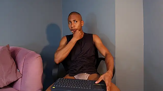 Snapshot of Ethan_Fox11 chatting on February 28, 2025, 2:09 pm Ethan Fox11 online show from February 28, 2025, 2:09 pm