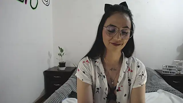 anny roberts online show from December 19, 2024, 11:35 pm