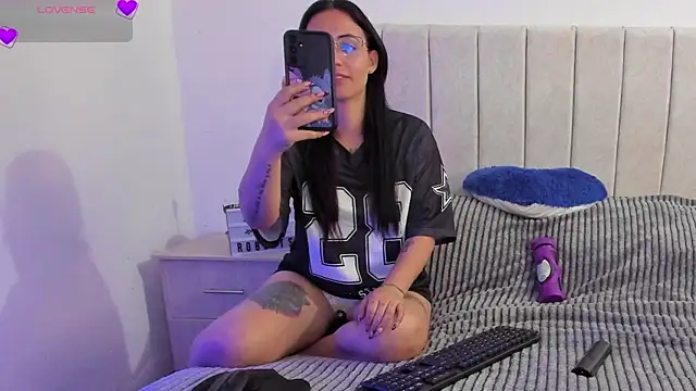 Snapshot of anny_roberts chatting on February 24, 2026, 11:14 pm anny roberts online show from February 24, 2026, 11:14 pm