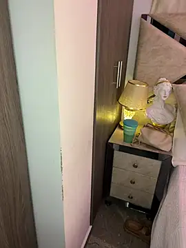 HaileyBaldwin online show from December 31, 2024, 3:34 am