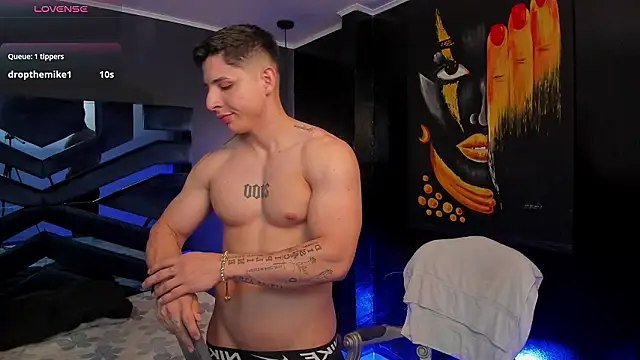 Johan Williams 07 online show from March 27, 2026, 5:35 am