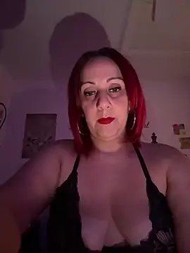 Snapshot of DeeLight124 chatting on November 22, 2025, 6:34 am DeeLight124 online show from November 22, 2025, 6:34 am