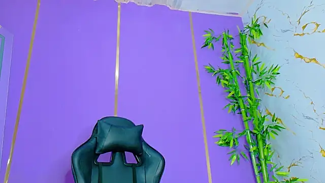 Snapshot of scarlet-jonesx chatting on October 4, 2025, 4:54 am scarlet-jonesx online show from October 4, 2025, 4:54 am