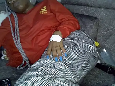 Snapshot of Hot-zeenah chatting on December 21, 2024, 8:43 pm Hot-zeenah online show from December 21, 2024, 8:43 pm