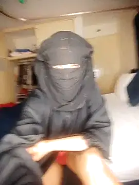 Snapshot of Hot-zeenah chatting on February 12, 2025, 3:38 pm Hot-zeenah online show from February 12, 2025, 3:38 pm