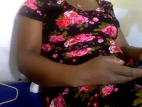 Snapshot of Hot-zeenah chatting on October 3, 2025, 6:16 pm Hot-zeenah online show from October 3, 2025, 6:16 pm