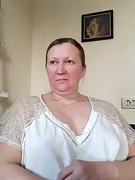 blondyaguar online show from February 21, 2025, 7:56 am