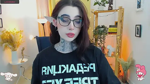 Dixi Pixi  online show from February 8, 2025, 5:40 am