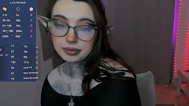 Dixi Pixi  online show from November 13, 2025, 5:50 am