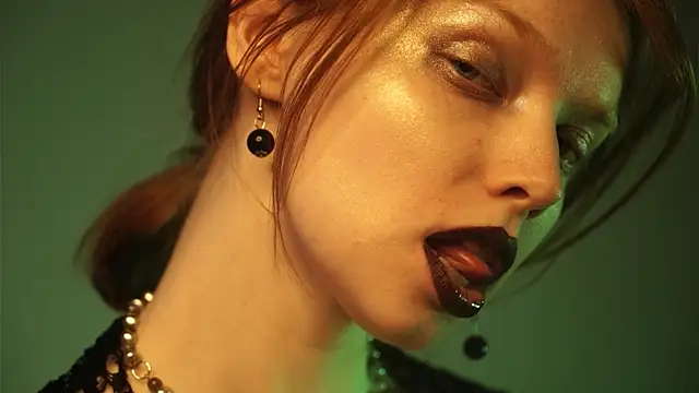 ginger hugs online show from February 26, 2025, 1:11 am