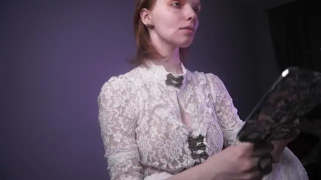 ginger hugs online show from October 5, 2025, 10:07 pm