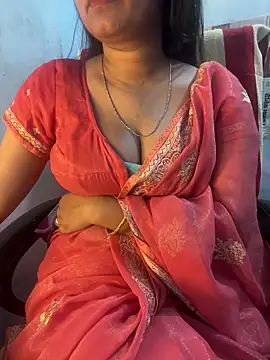 Snapshot of Spicy_sari_girl chatting on May 15, 2026, 1:56 am Spicy sari girl online show from May 15, 2026, 1:56 am
