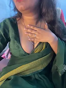 Snapshot of Spicy_sari_girl chatting on May 18, 2026, 2:51 am Spicy sari girl online show from May 18, 2026, 2:51 am