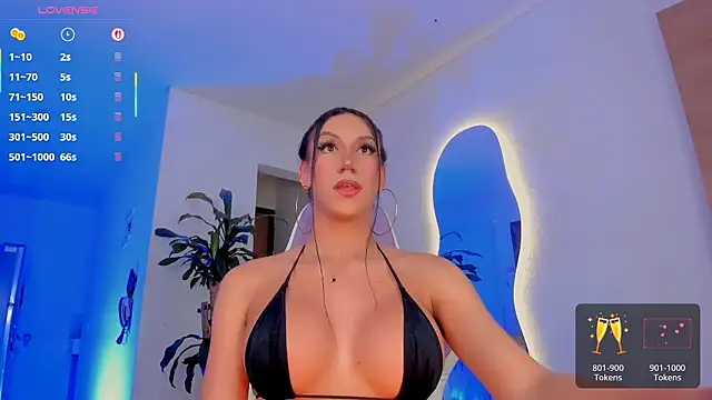 Pretty Mariangel online show from April 14, 2026, 5:13 am