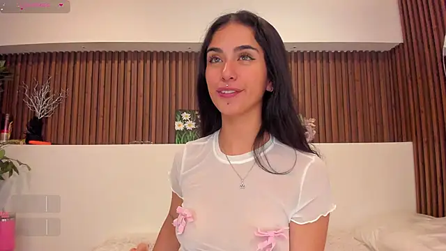 isabella cooper9 online show from December 2, 2024, 11:29 pm