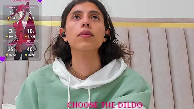 FreyaMoller online show from September 20, 2025, 6:42 pm