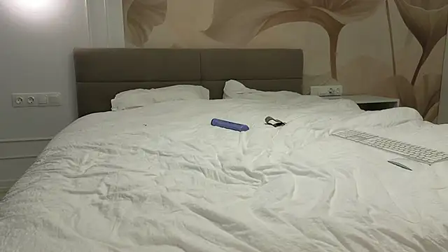 kimmie meow online show from January 23, 2025, 3:22 pm