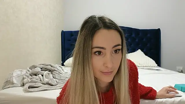 kimmie meow online show from February 8, 2025, 6:33 pm