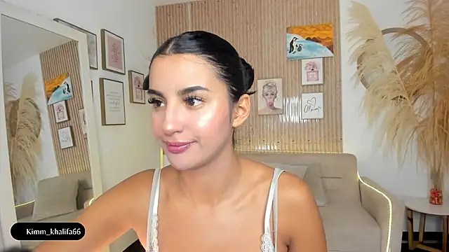 Snapshot of Kimm_khalifa chatting on January 24, 2025, 8:00 pm Kimm khalifa online show from January 24, 2025, 8:00 pm