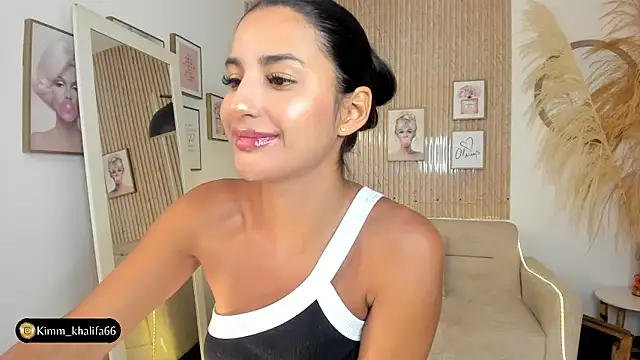 Snapshot of Kimm_khalifa chatting on January 30, 2025, 7:26 pm Kimm khalifa online show from January 30, 2025, 7:26 pm