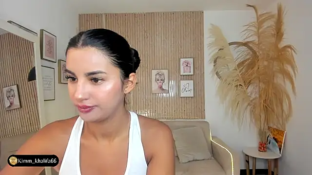 Snapshot of Kimm_khalifa chatting on January 31, 2025, 2:39 pm Kimm khalifa online show from January 31, 2025, 2:39 pm