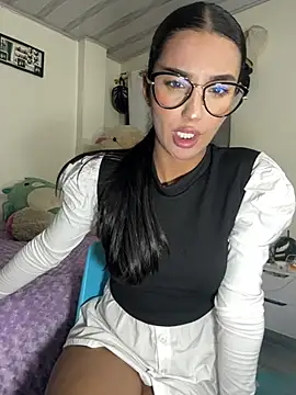 Snapshot of Kimm_khalifa chatting on February 24, 2025, 3:23 am Kimm khalifa online show from February 24, 2025, 3:23 am