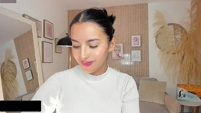 Snapshot of Kimm_khalifa chatting on March 12, 2025, 1:14 am Kimm khalifa online show from March 12, 2025, 1:14 am