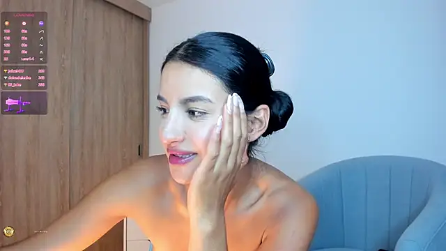 Snapshot of Kimm_khalifa chatting on March 18, 2025, 2:15 am Kimm khalifa online show from March 18, 2025, 2:15 am