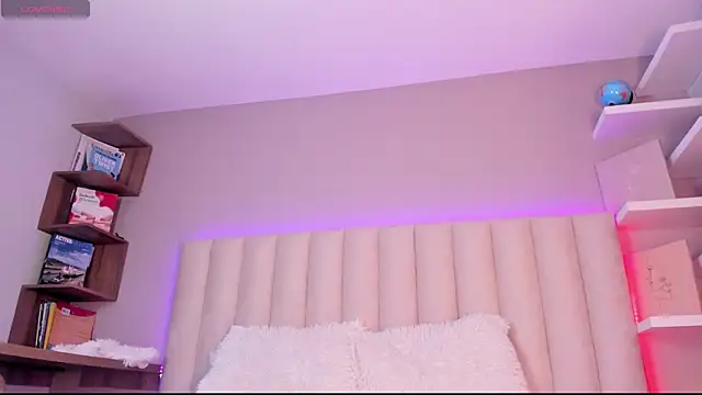 Sally  Walker online show from September 10, 2025, 3:06 am