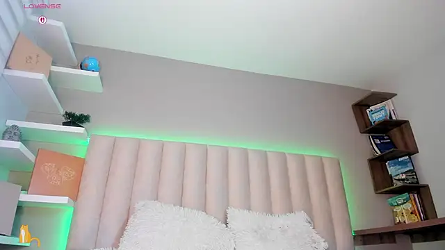 Sally  Walker online show from October 16, 2025, 3:07 am